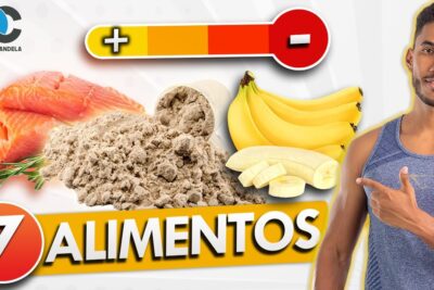 Miniatura con 7 alimentos para músculo mostrando salmón, proteína en polvo, plátanos y un hombre señalando u4tQmNuJFmg